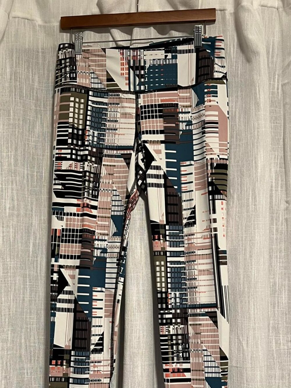 Victoria Secret Sport Knockout Leggings Size L
